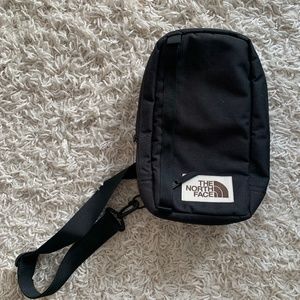 The North Face Field Crossbody Bag - unisex